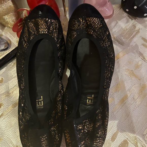 Super Rare - Chanel Cap Toe Ballet/Ballerina Flats w/new Chanel Shoe Bands!!!! - Picture 15 of 16